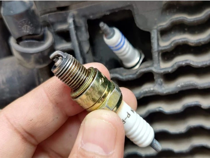 How to Change Spark Plug in Bike